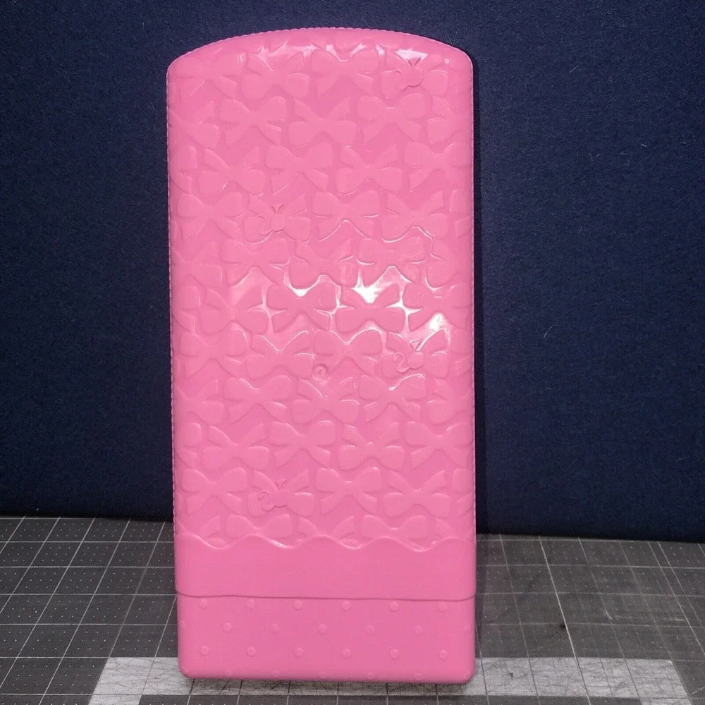 Barbie Dream House 2015 Pink Bed Bow Mattel Replacement Part Piece 6
